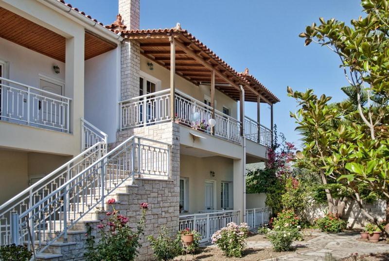 Samos Apartments Kampos Marathokampou Eksteriør billede